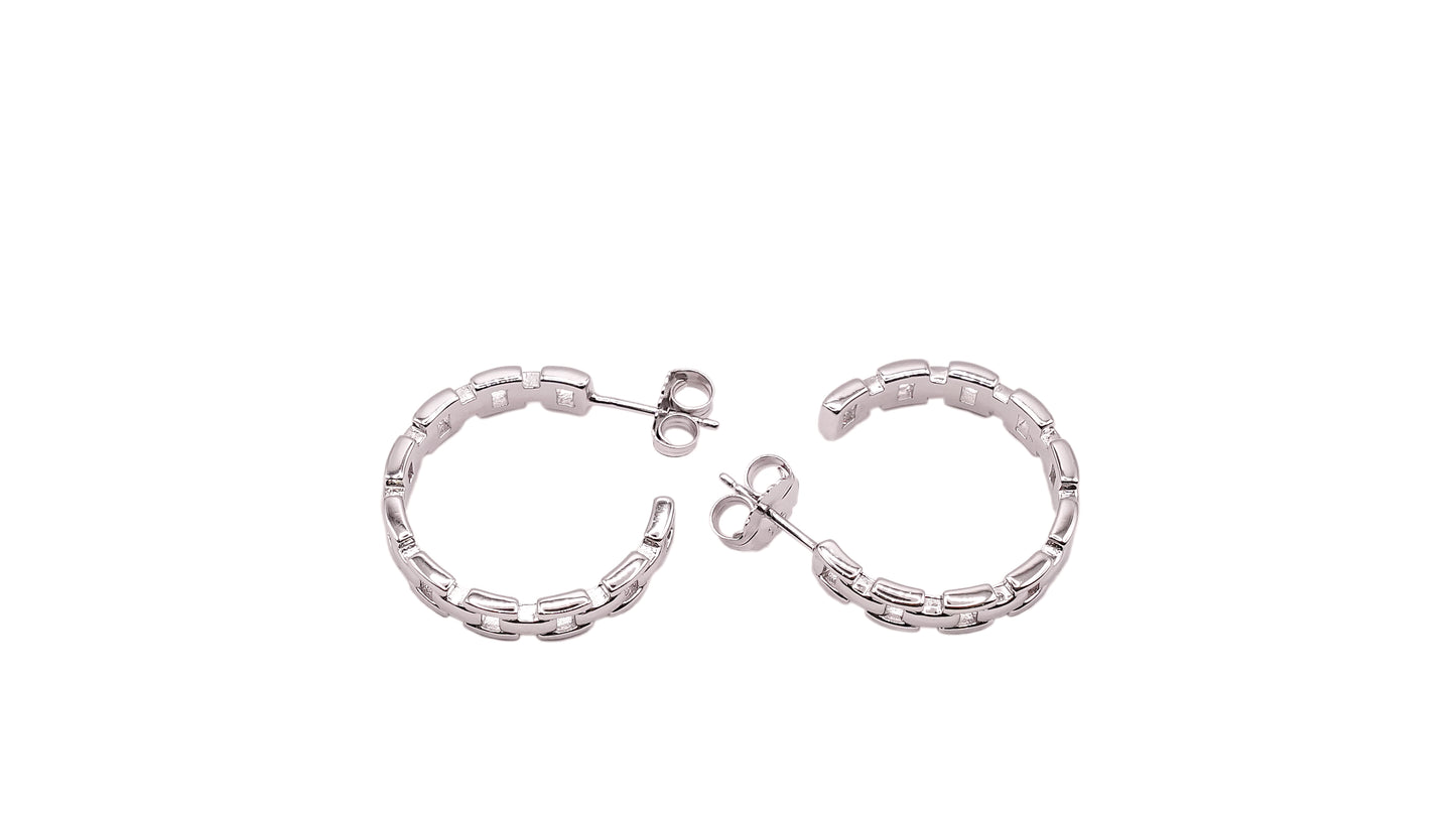 Large Entangled Hoops
