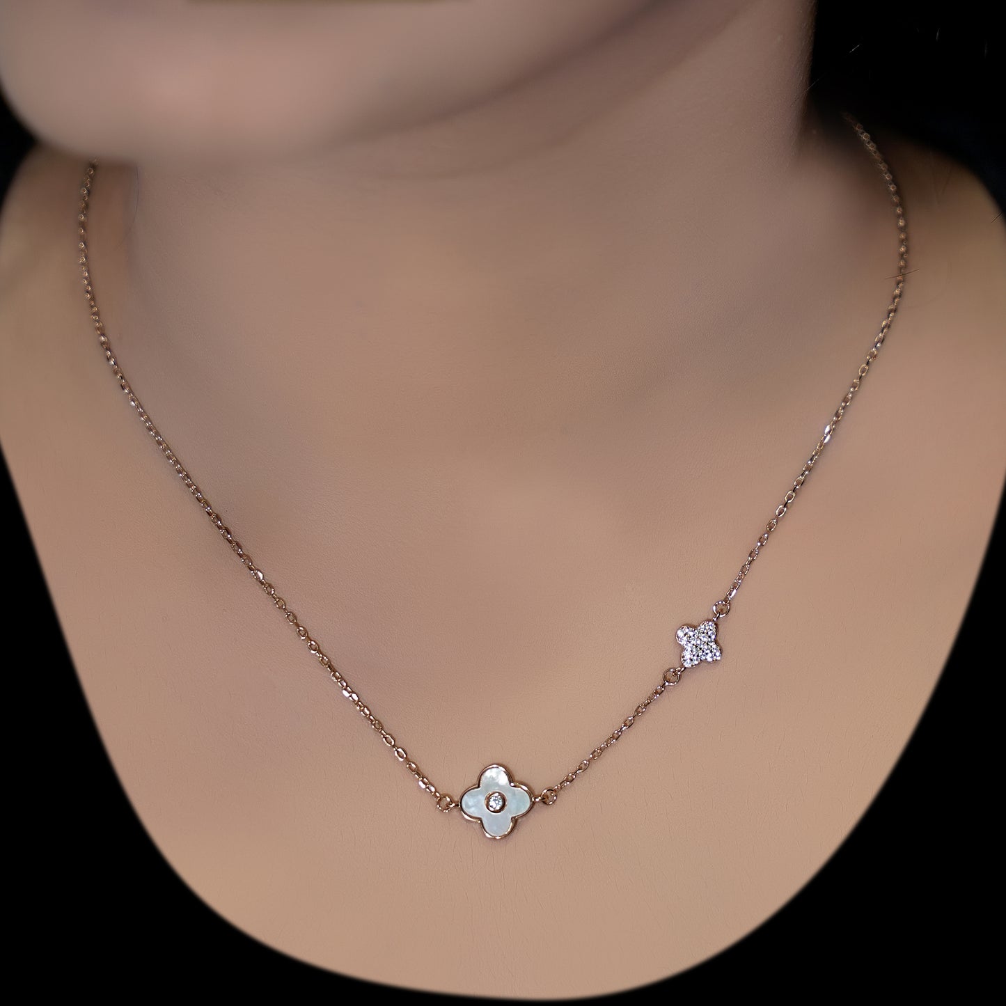 Vancleef Petal Pendant