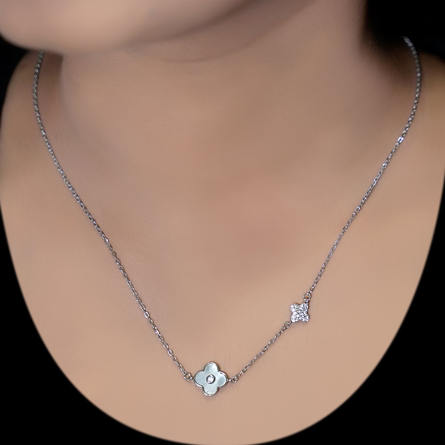 Vancleef Petal Pendant