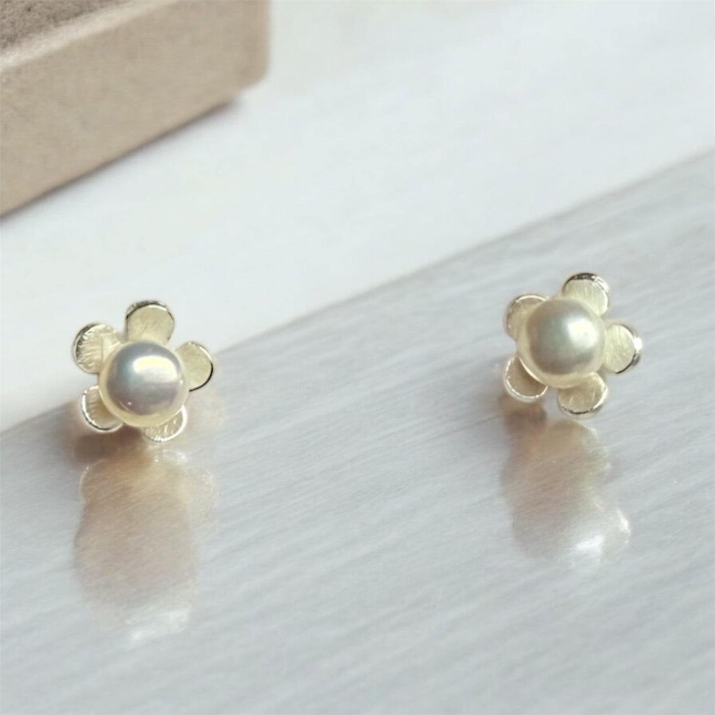 Pearl Studs