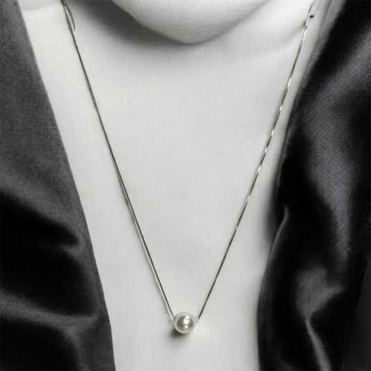 Sleek Pearl Pendant