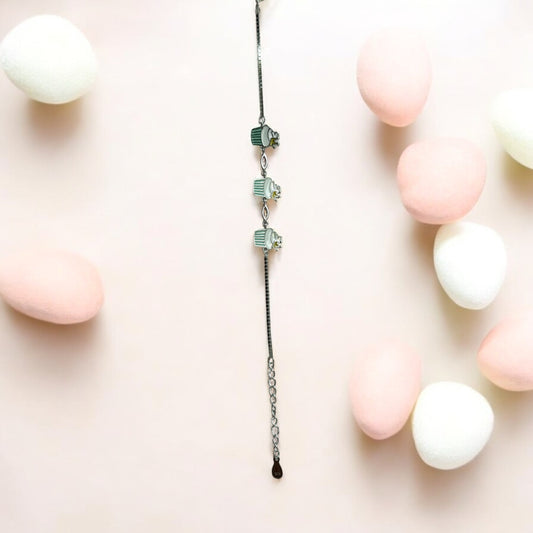 The cupcake bracelet